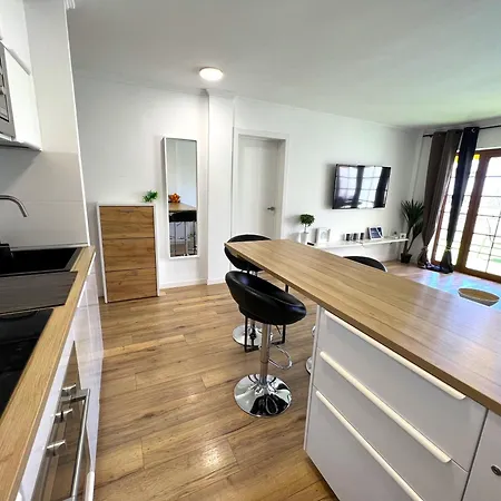 Paulmarie Ocean View Апартаменты *