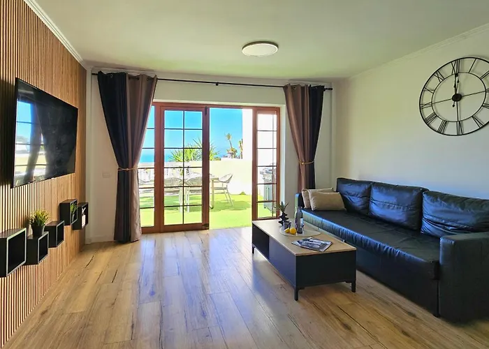 Paulmarie Ocean View Apartment *